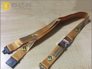 The difference between silk-screen lanyard and heat transfer lanyard?