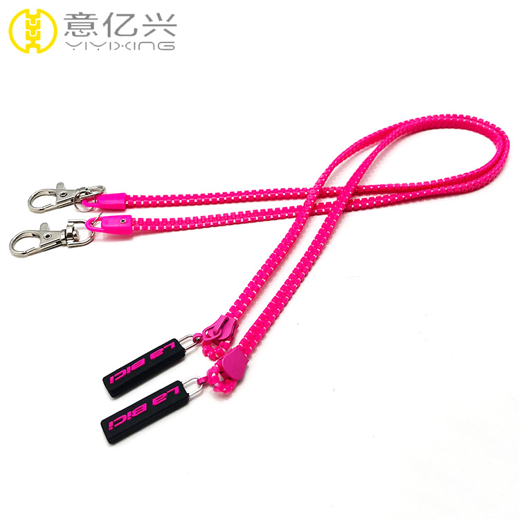 plastic zipper lanyard