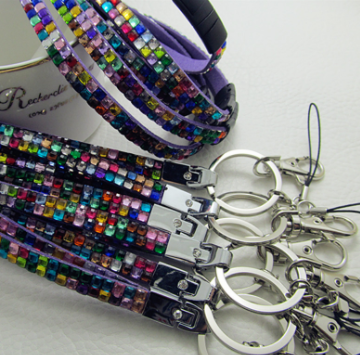 diamante lanyard