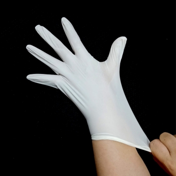Clear Nitrile Gloves (1).jpg