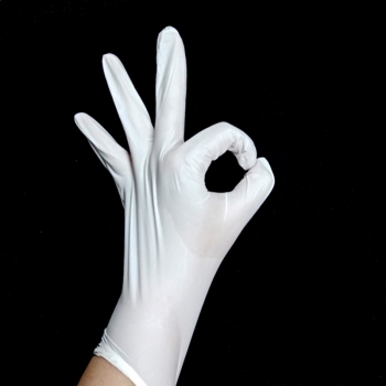 Clear Nitrile Gloves (3).jpg