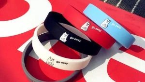 Why do many companies use silicone wristband accessories to increase brand aware
