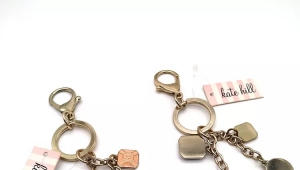 Alloy Made Personalized llaveros Cute Girl Keychains Customized Enamel Style Keychain