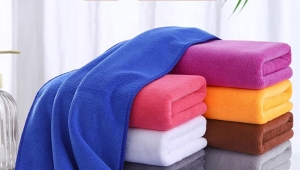 Are microfiber towels good for your face?